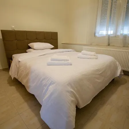 Apartment Myrtus House Káto Loutrákion