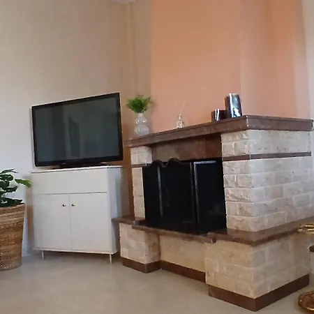 Apartment Myrtus House Káto Loutrákion